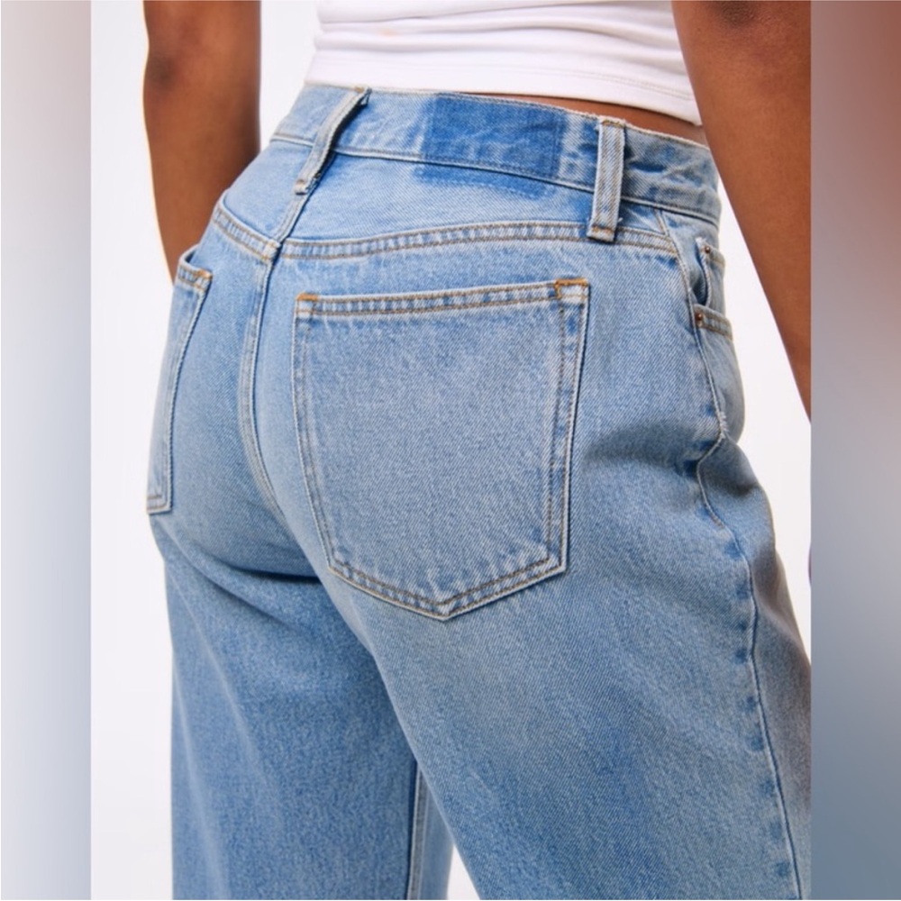 Abercrombie & Fitch Baggy Boot Jeans (Sold out online!) - Picture 5 of 8